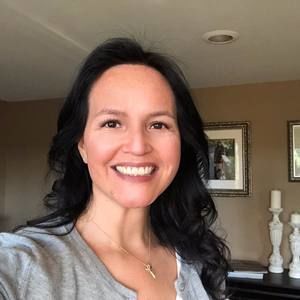 Meet your Posher, Claudia